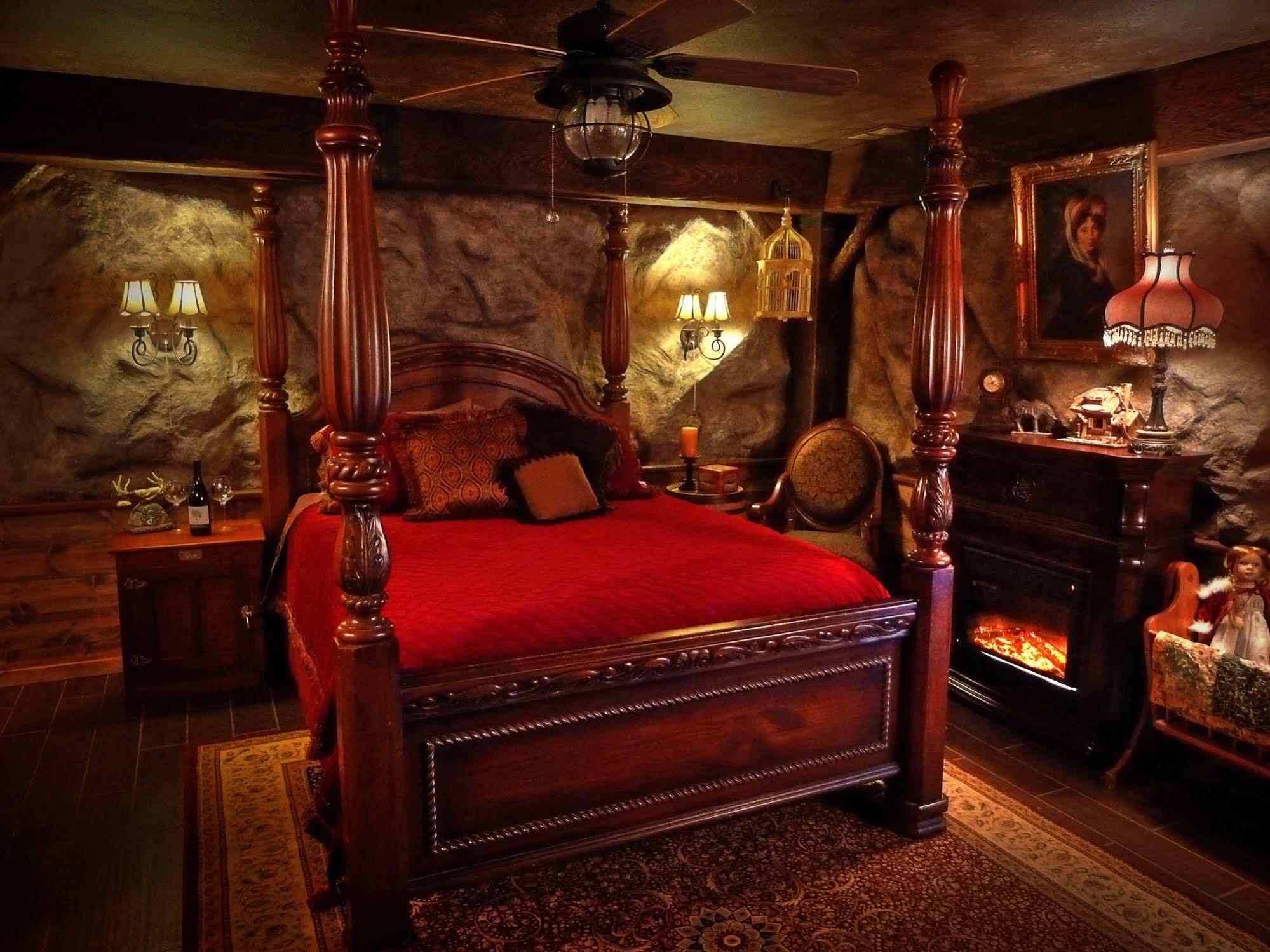 The Log House Lodge Три-Риверс Экстерьер фото